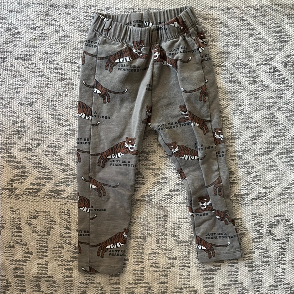 Zara Kids Gray Tiger Print Casual Bottoms